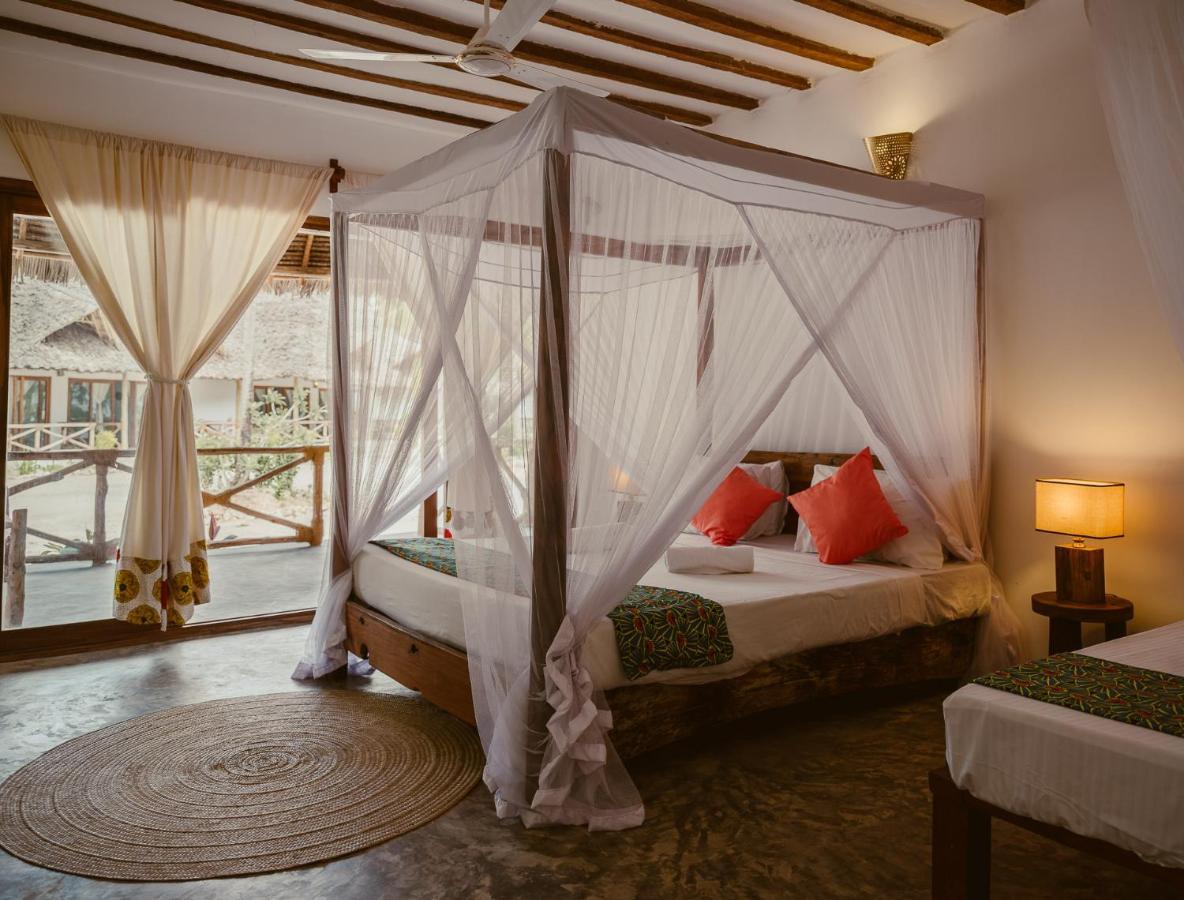 Joy Of Zanzibar Hotel Michamvi Eksteriør billede